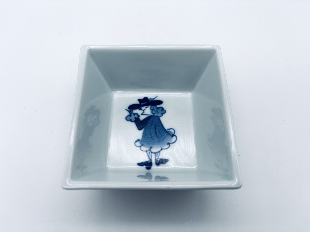 さすらい異人四角小鉢