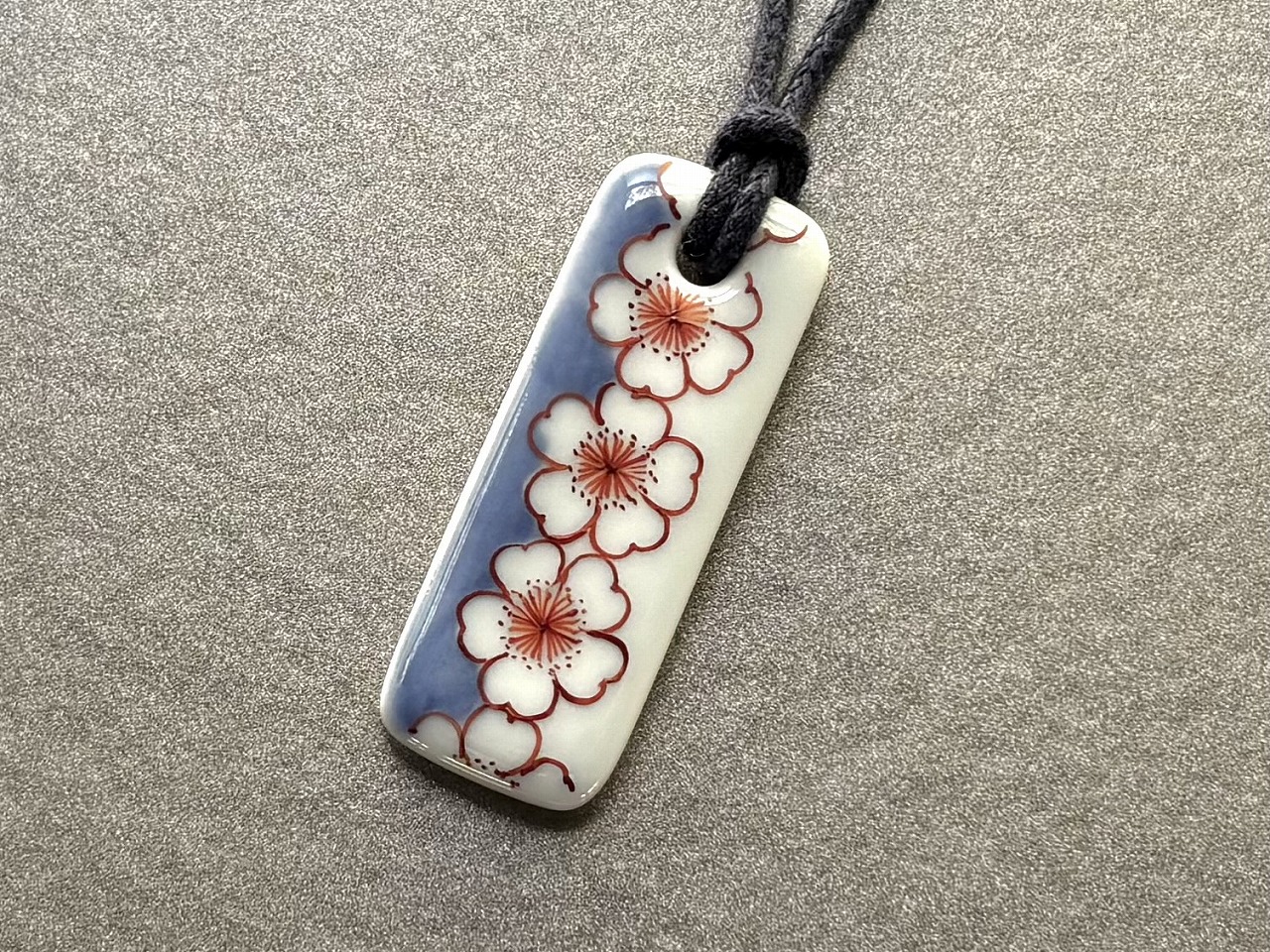 染錦薄青桜ペンダント