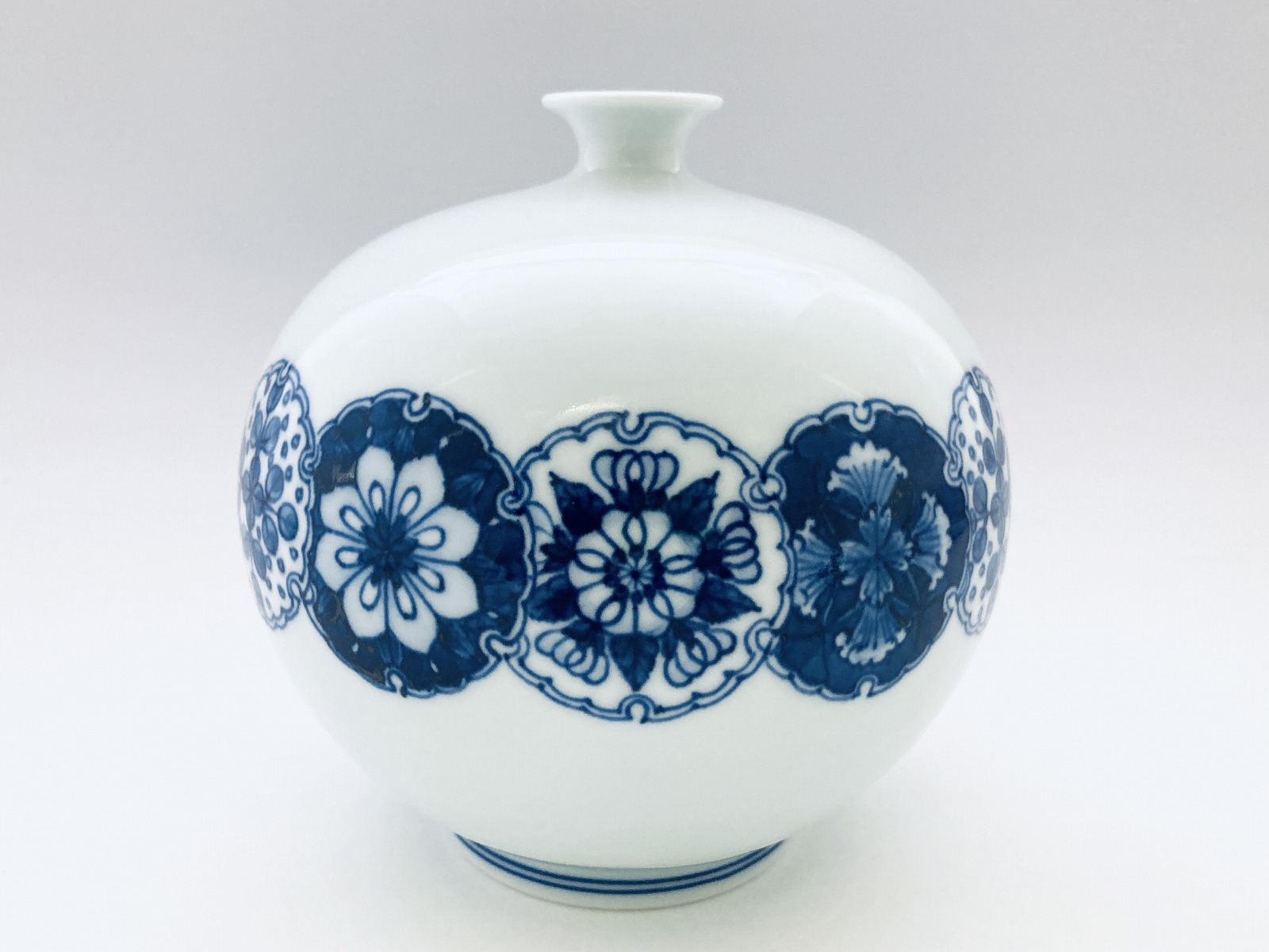 雪輪花文丸壺 青花匠限定商品