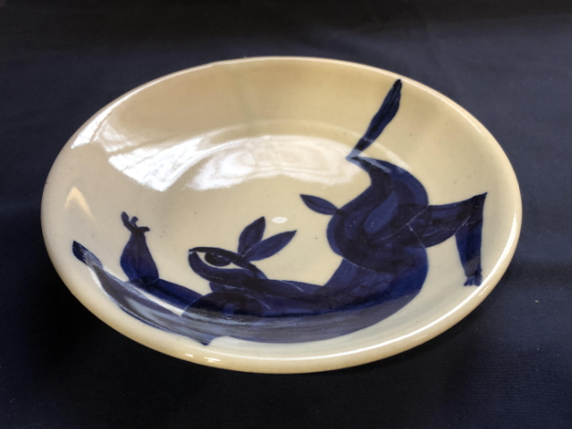 五山焼（いつつやまやき）　「兎の皿」　〜信州の陶芸家　朝比奈克文氏　陶芸作品