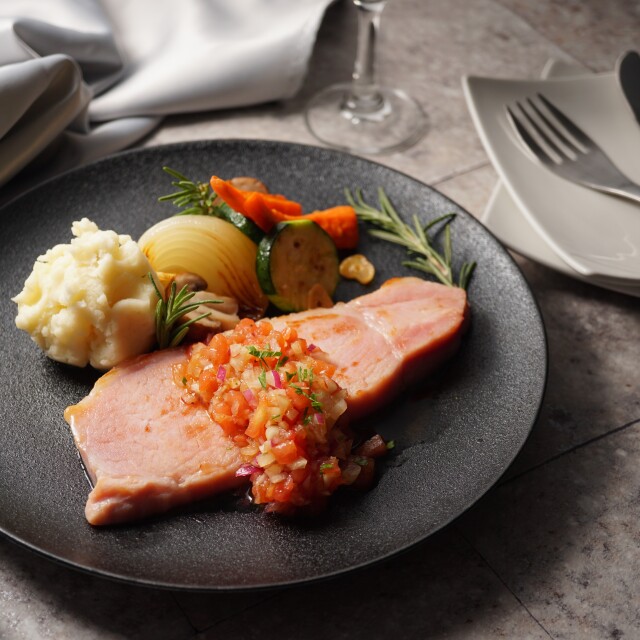 長野県産豚肉使用 軽井沢工房熟成ホワイト原型ロースハム250g