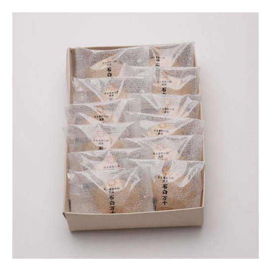 石臼万十　12個入箱