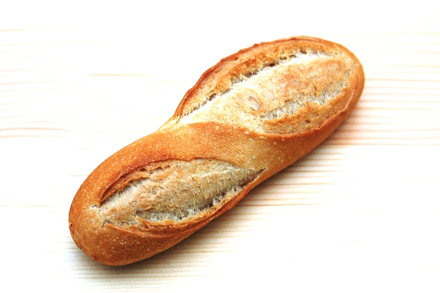食べきりサイズの『ミニバゲット』♪表面パリッと中はモチモチ♪