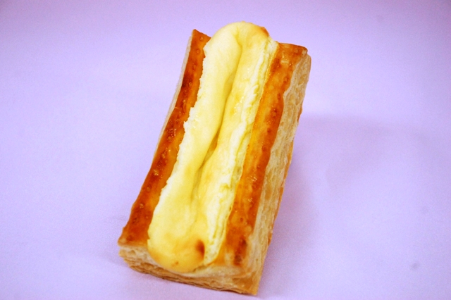 チーズケーキ風味！濃厚なコクと甘さを兼ね備えた『NYチーズケーキパイ』♪
