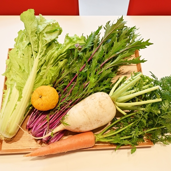 「簡単なのに超豪華!鍋料理に最適」野菜を切るだけで完成【鍋セット】