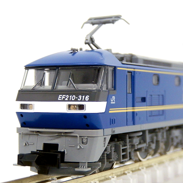 EF210形300番台電気機関車（桃太郎ラッピング）