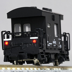 ヨ8000