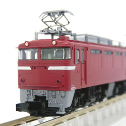EF81形（青森車両センター・双頭形連結器付）