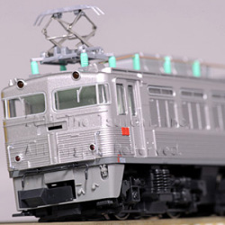 EF81-300