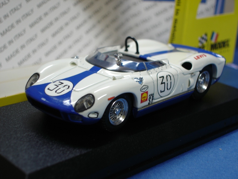 ・アートモデル 1/43 フェラーリ 330P セブリング65 ＃30