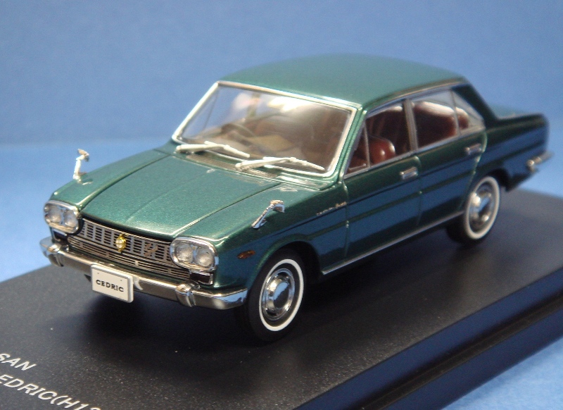 CAM@ 1/43 1965 日産セドリックスペシャル6（130型）エメラルドグリーンメタリック【ダイキャスト製】