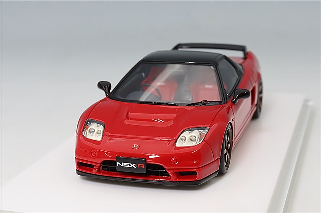 EM825B.jpg