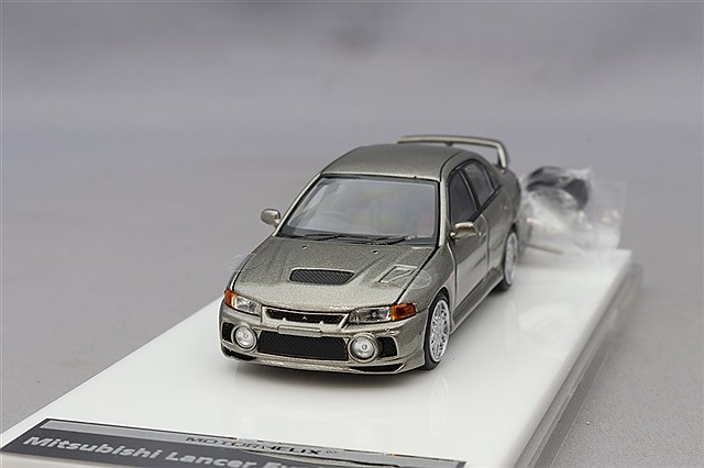 FS-M64001.jpg