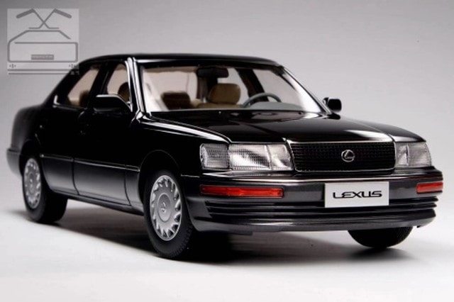 XiaoGuang MODEL 1/18 レクサス LS400 1993 ブラック