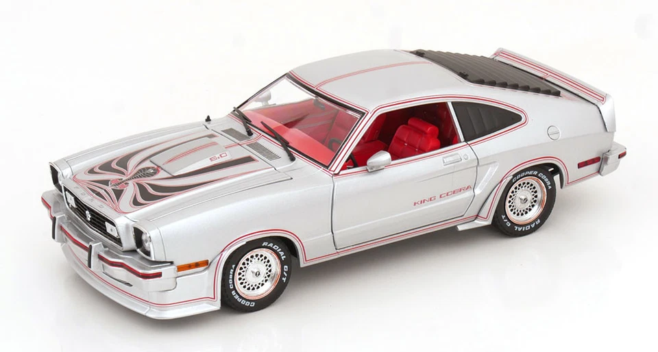 グリーンライト 1/18 1978 フォード マスタング2 キングコブラ シルバーメタリック/ブラック