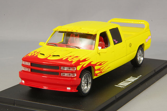 ・グリーンライト 1/43 1997 シボレー C-2500 クルー キャブ シルバラード Pussy Wagon "キル・ビル(2003)"