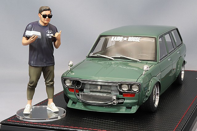 海外並行品 イグニッションモデル 1/18 ダットサン ブルーバード (510) ワゴン グリーン/エクイップ40タイプ15インチ ジュン・イマイ フィギュア付