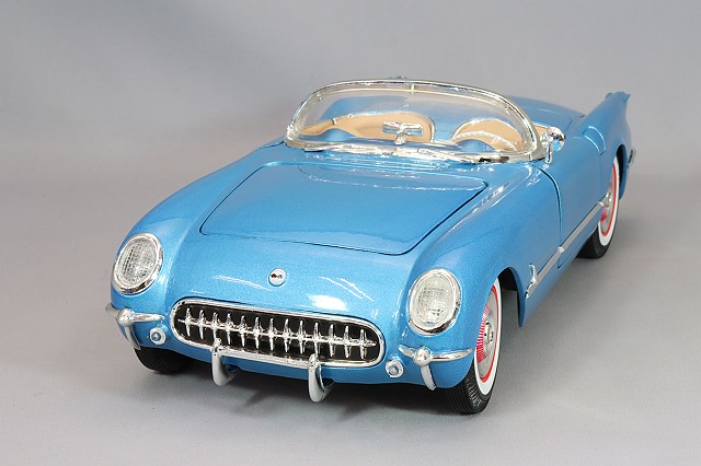 アメリカンマッスル 1/18 1954 シボレー コルベット コンバーチブル ペナントブルー