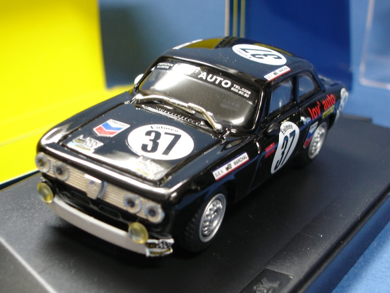 ・プロジェットK 1/43 アルファロメオ GTV スパ76 ＃37