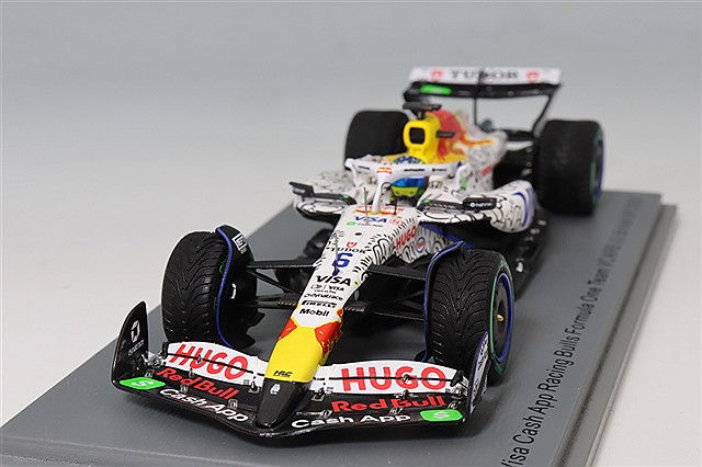 S9599.jpg