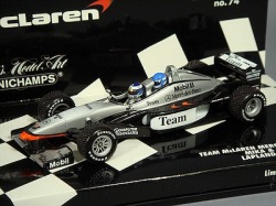 ・ミニチャンプス 1/43 マクラーレン メルセデス MP4/98T ハッキネン/イリヤ夫人 2シーター