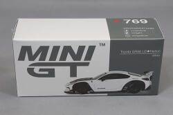 MGT00769-R.jpg