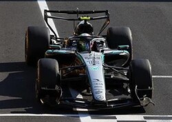 【予約品】 スパーク 1/64 メルセデス AMG ペトロナス F1 チーム W17 2026 イタリアGP ウィナー #12 K.アントネッリ フィギュア&ピットボード付