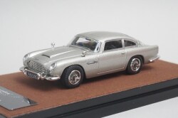 【予約品】 XiaoGuang MODEL 1/64 アストンマーティン DB5 007Ver. シルバー