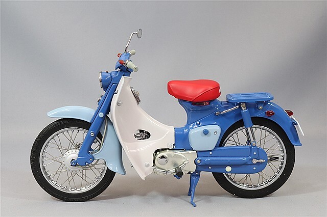 エブロ 1/10 ホンダ スーパーカブ 1968 ブルー