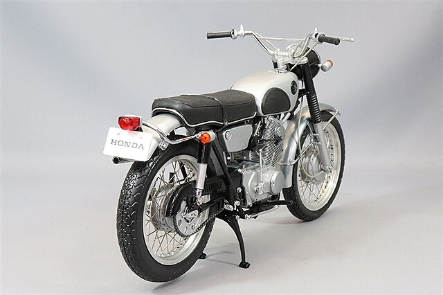 価格変更 1/10 エブロ ホンダCL72ブラックフレーム1962 絶版未使用品 Amazon.co.jp: 変更 1 10 エブロ ホンダCL72ブラックフレーム