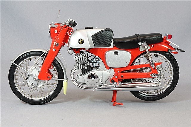 エブロ 1/10 ホンダ CB92 レッド