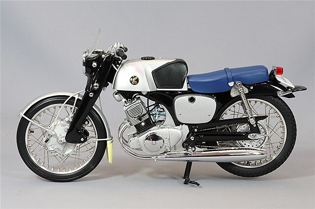 エブロ 1/10 ホンダ CB92 ブラック