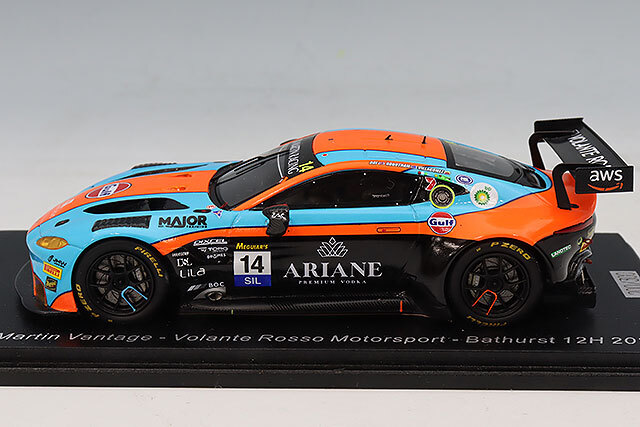 1/43 Spark コルベット C6RS アストンマーチン ヴィラージュ 現状 スパーク 1/43 アストンマーティン ヴァンテージ Volante Rosso