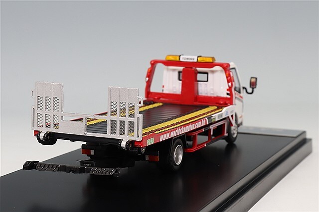 Unique Model x Tiny City 日野 300 ワールドチャンピオン レッカー車