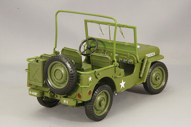 オートワールド 1/18 1941 ジープ ウィリス アーミーオリーブドラブ