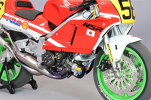 バリバリ伝説　ラジコン　NSR Amazon.co.jp: TAIYO R/C 1/10 バリバリ伝説 ホンダ NSR500