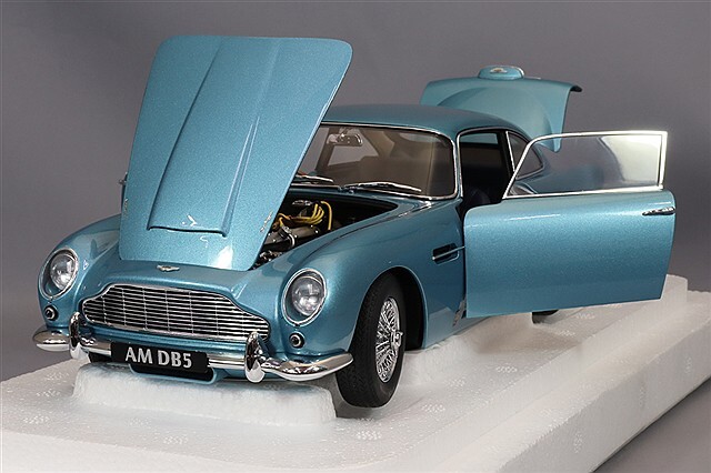 オートアート コンポジット 1/18 アストンマーティン DB5 ライトブルー