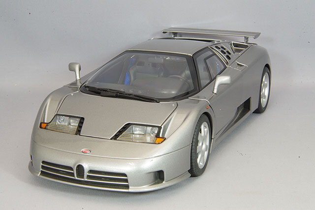 オートアート コンポジット 1/18 ブガッティ EB110 SS シルバーメタリック