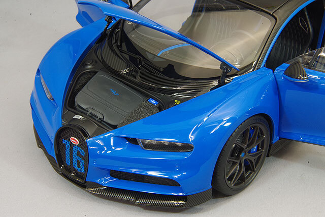 オートアート コンポジット 1/18 ブガッティ シロン スポーツ 2019