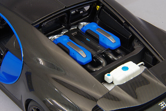 オートアート コンポジット 1/18 ブガッティ シロン スポーツ 2019