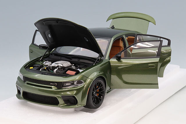 オートアート コンポジット 1/18 ダッジ チャージャー SRT