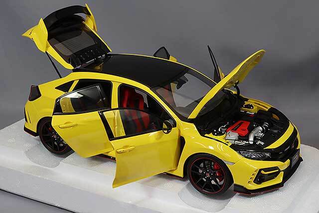 【Jp360さん専用】オートアート　FK8 シビック タイプR オートアート 1/ 18 ホンダ シビック タイプR (FK8) リミテッド