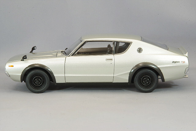 オートアート　日産 スカイライン　2000　GT-R　KPGC110 オンラインストア限定モデル” AUTOart 1/18 日産 スカイライン