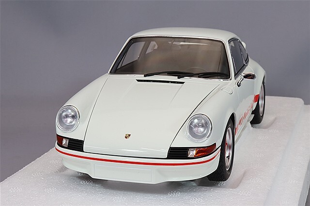 オートアート 1/18 ポルシェ 911 カレラ 2.7 RS グランプリ