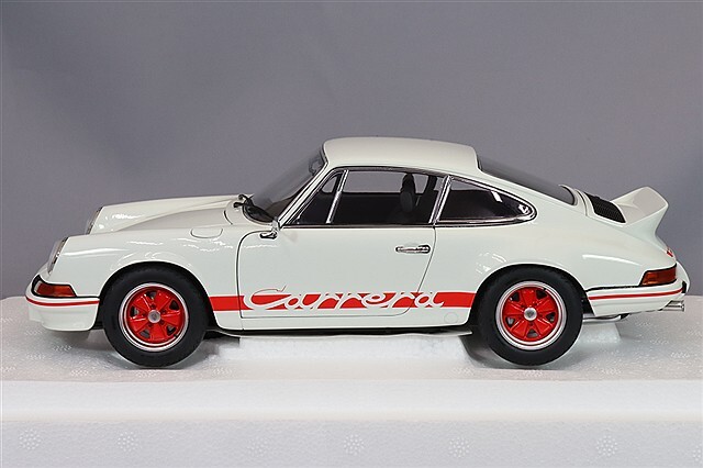 オートアート 1/18 ポルシェ 911 カレラ 2.7 RS グランプリ