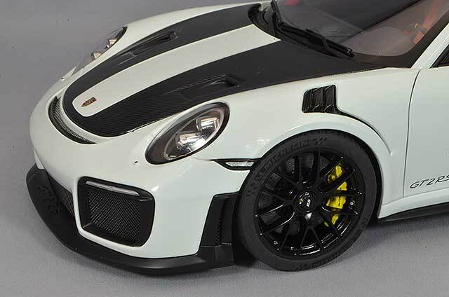 オートアート コンポジット 1/18 ポルシェ 911 （991.2） GT2 RS