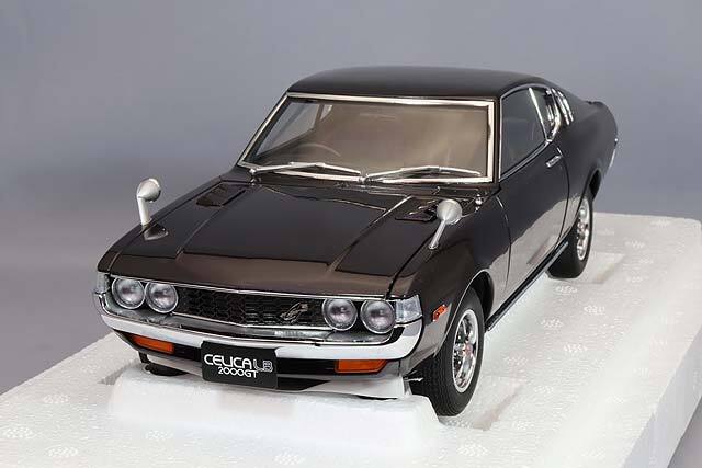 オートアート コンポジット 1/18 トヨタ セリカ リフトバック