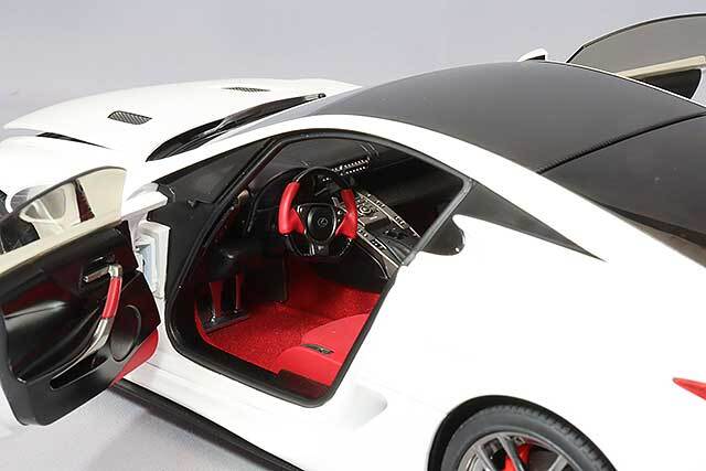 オートアート コンポジット 1/18 レクサス LFA ホワイテスト