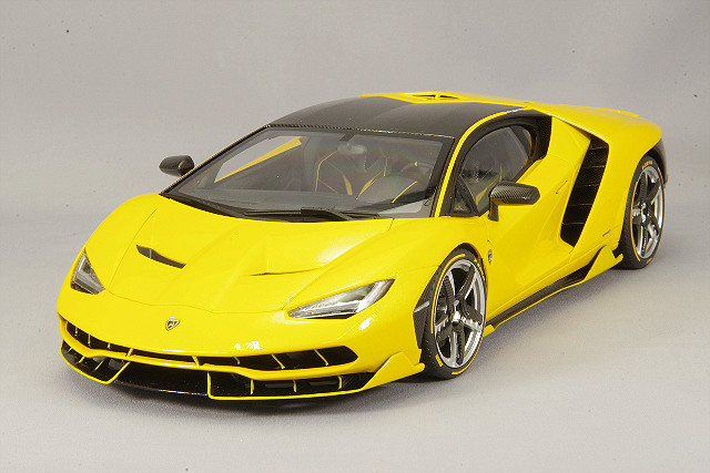 ランボルギーニ チェンテナリオ LP770-4 1/18 イエロー Make Up Co., Ltd. / Lamborghini Centenario LP770-4 2016 Rear