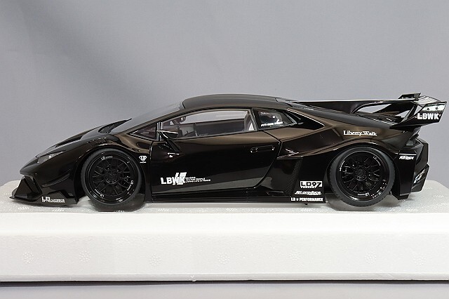 オートアート コンポジット 1/18 リバティーウォーク LB-シルエット